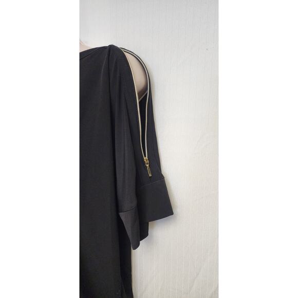 Chico’s Round Neck Knit Black Top Gold Zipper Short Sleeve Top Blouse Sz 1 (M-8) - Picture 7 of 9